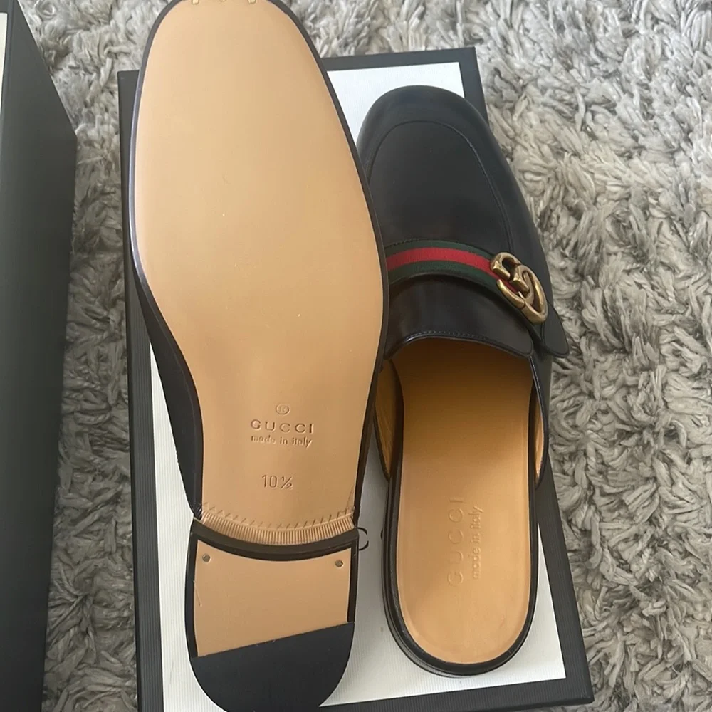 Gucci - Picture 2 of 4